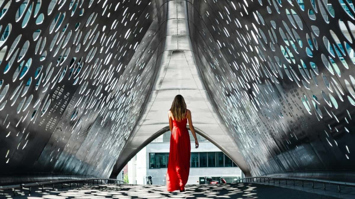 Hudobníci: nájsť v UAE Xiaohongshu tvorcov a rozbehnúť hit