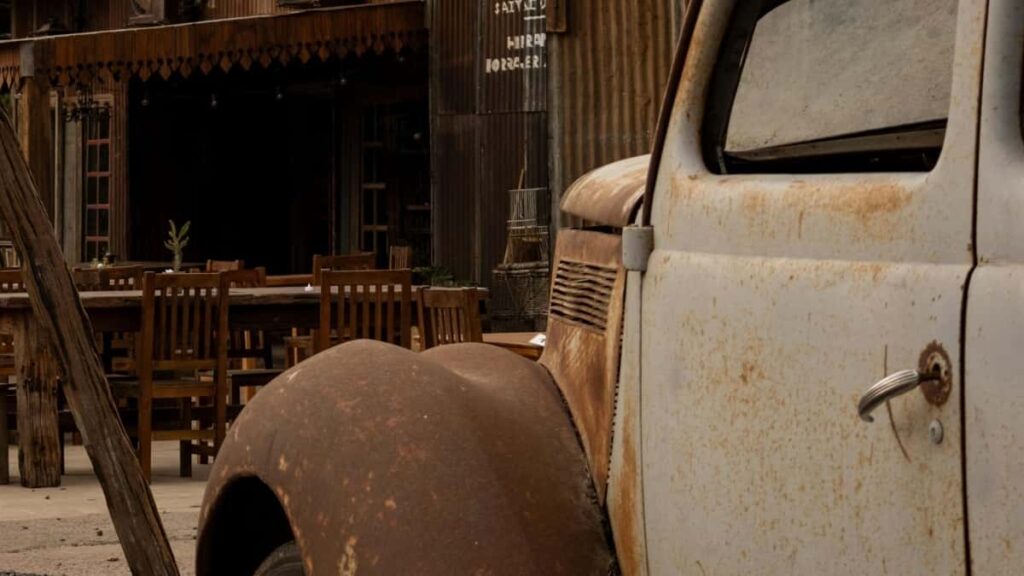 Prakticky navod pre kreativcov zo Slovenska: krok po kroku, ako cez WeChat nadviazat kontakt so znackami z Bolivie a vytvorit hypu pri uvedeni produktu.