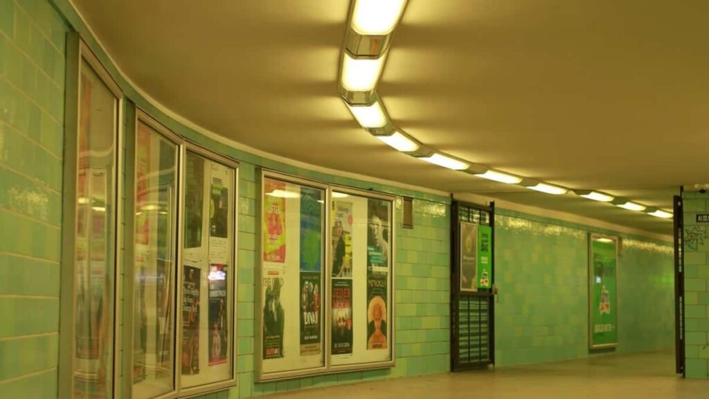 Prakticky navod pre slovenskych creatorov: kroky, taktiky a chyby pri osloveni korejskych znaciek na TikTok pre unboxing videa.