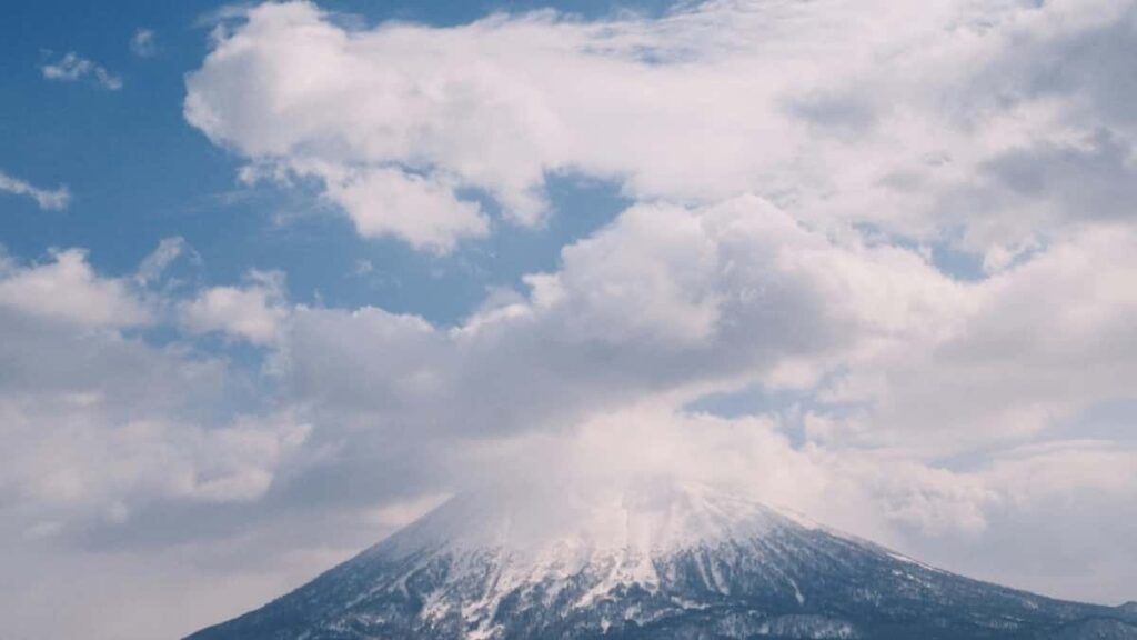 Prakticky navod pre tvorcov zo Slovenska: krok za krokom ako najst, oslovit a dohodnut partnerstva s marockymi znackami na Reddite vratane pripadoveho prikladu Morocco Private Luxury Tours.